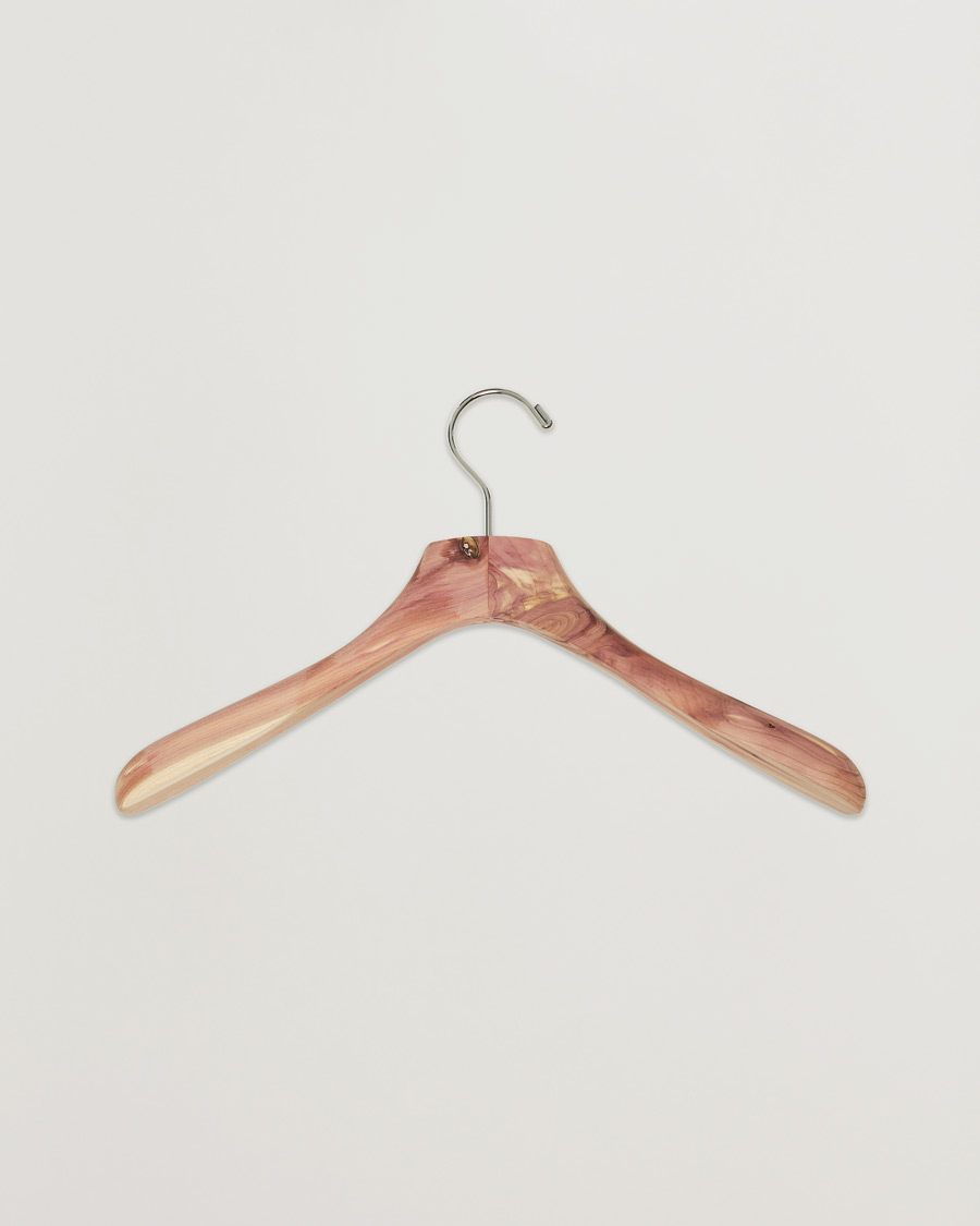 Uomini | Care with Carl 2-Pack Cedar Wood Jacket Hanger | Care with Carl | 2-Pack Cedar Wood Jacket Hanger