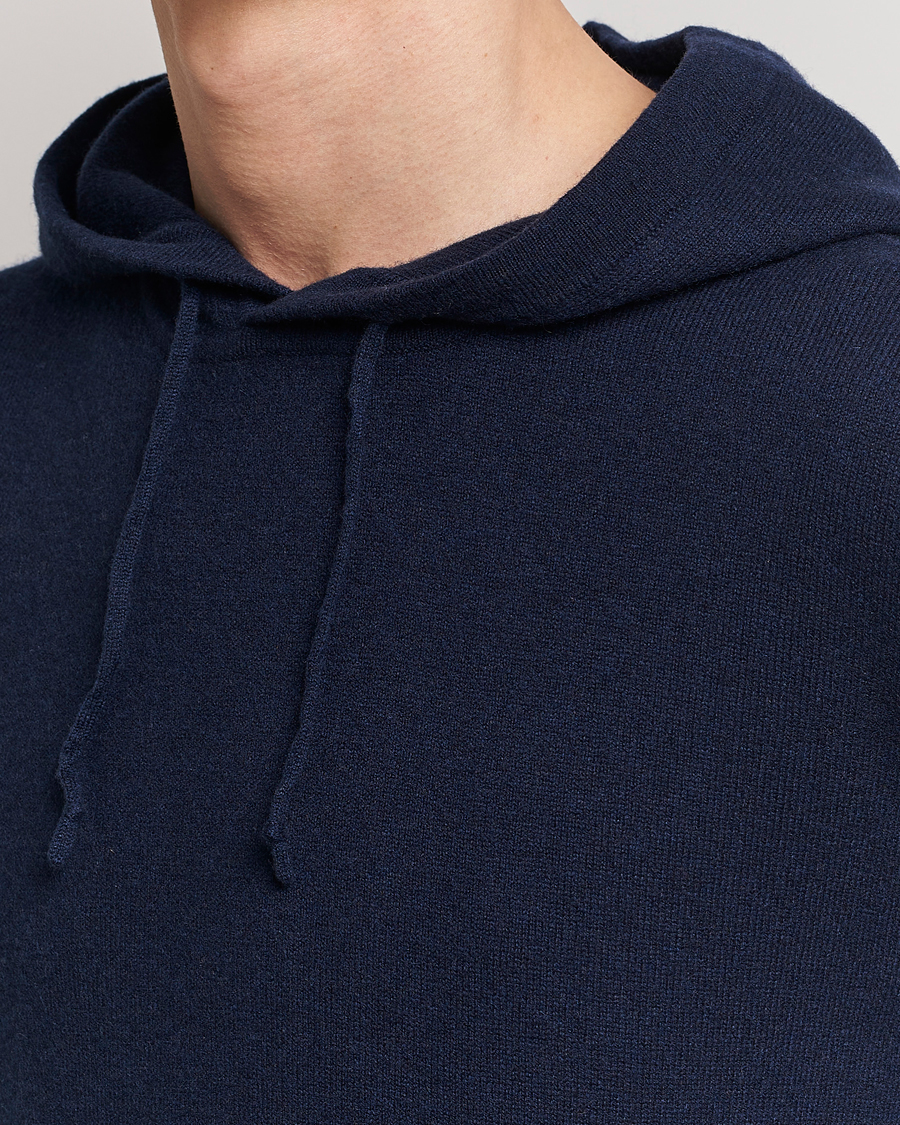 Uomini | Maglieria | People's Republic of Cashmere | Cashmere Hoodie Navy