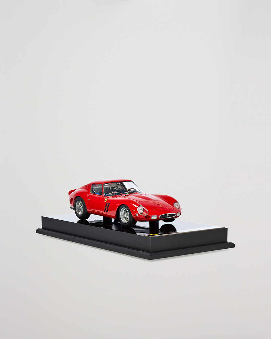 Uomini | Idee regalo di Natale | Ralph Lauren Home | Ferrari 250 GTO Model Car Red