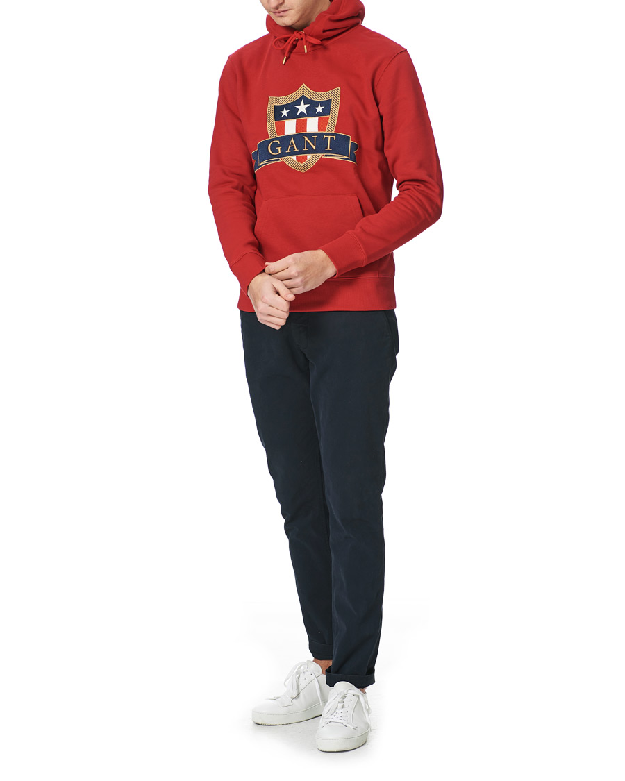 Uomini | Maglieria | GANT | Banner Shield Hoodie Equestrian Red