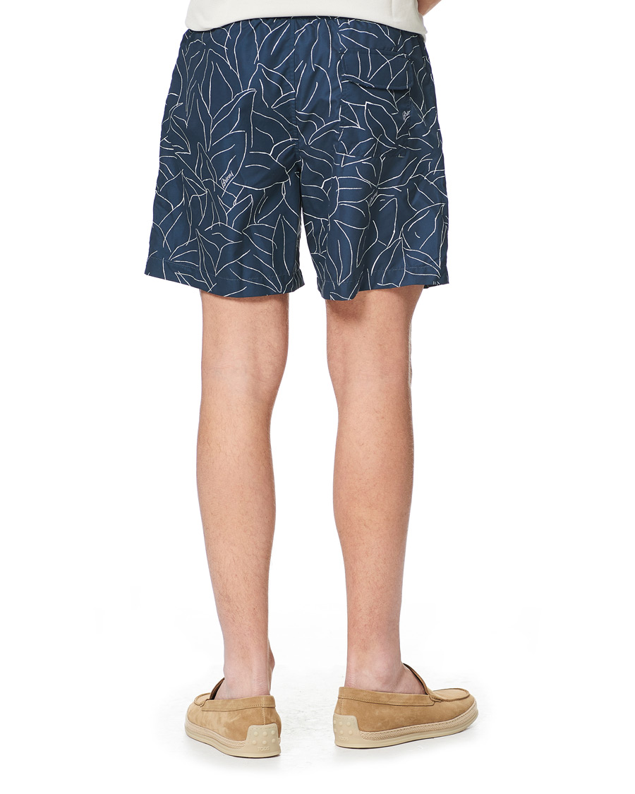 Uomini | Costumi da bagno | Brioni | Foliage Print Swim Trunks Navy