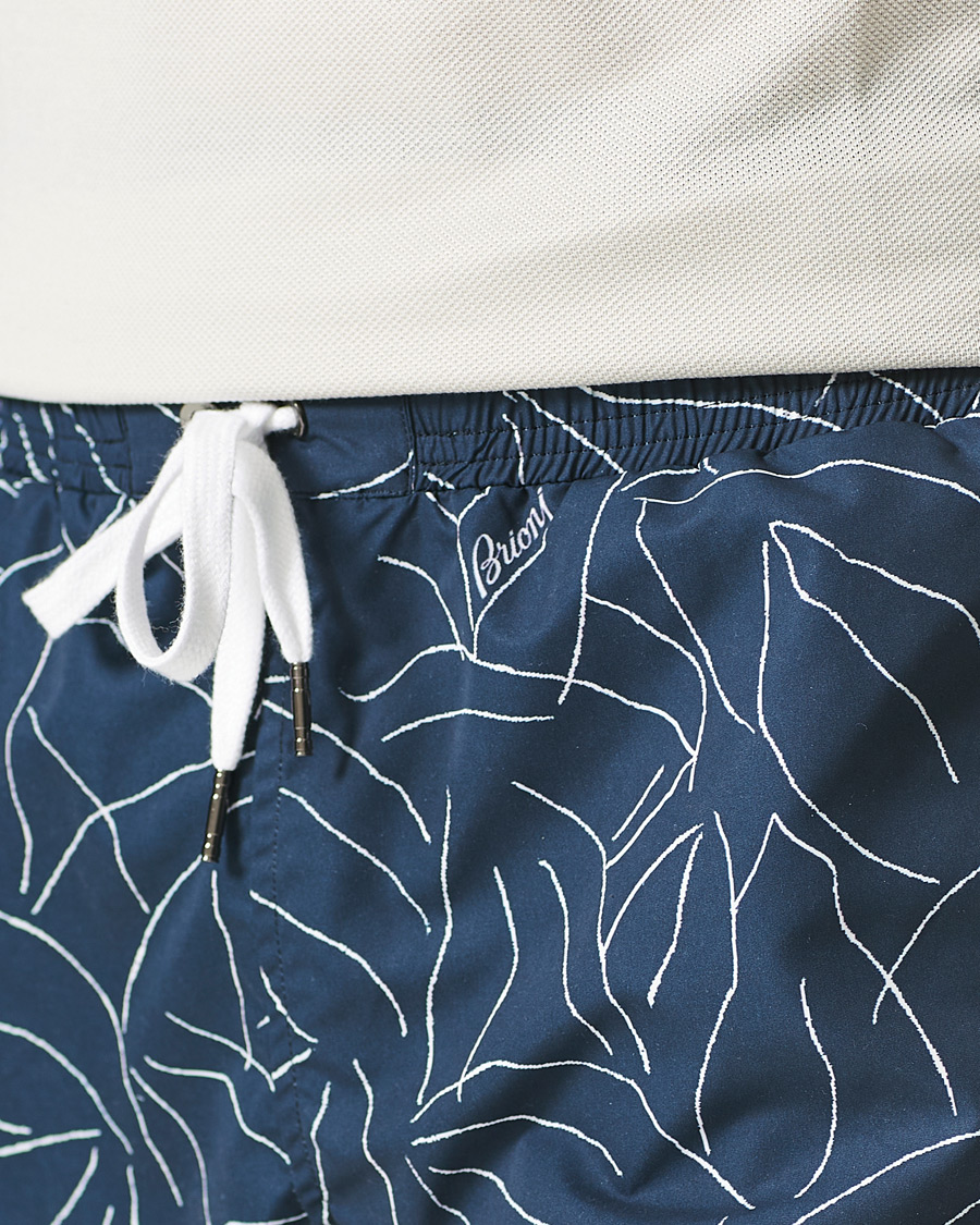 Uomini | Costumi da bagno | Brioni | Foliage Print Swim Trunks Navy