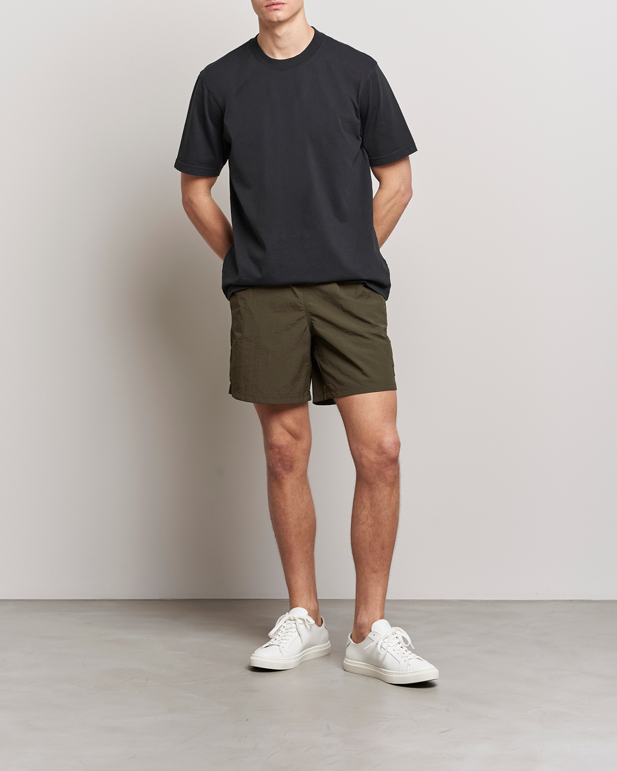 Uomini | Costumi da bagno | Lyle & Scott | Plain Swimshorts Olive