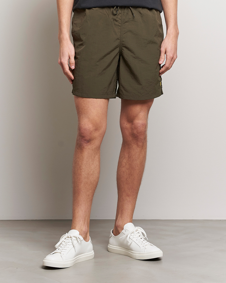 Uomini | Costumi da bagno | Lyle & Scott | Plain Swimshorts Olive