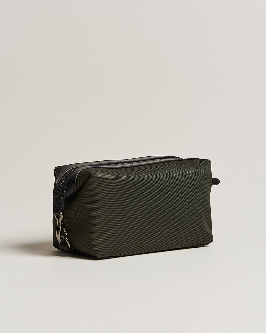 Uomini | Mismo M/S Nylon Washbag Skagerrak/Black | Mismo | M/S Nylon Washbag Skagerrak/Black