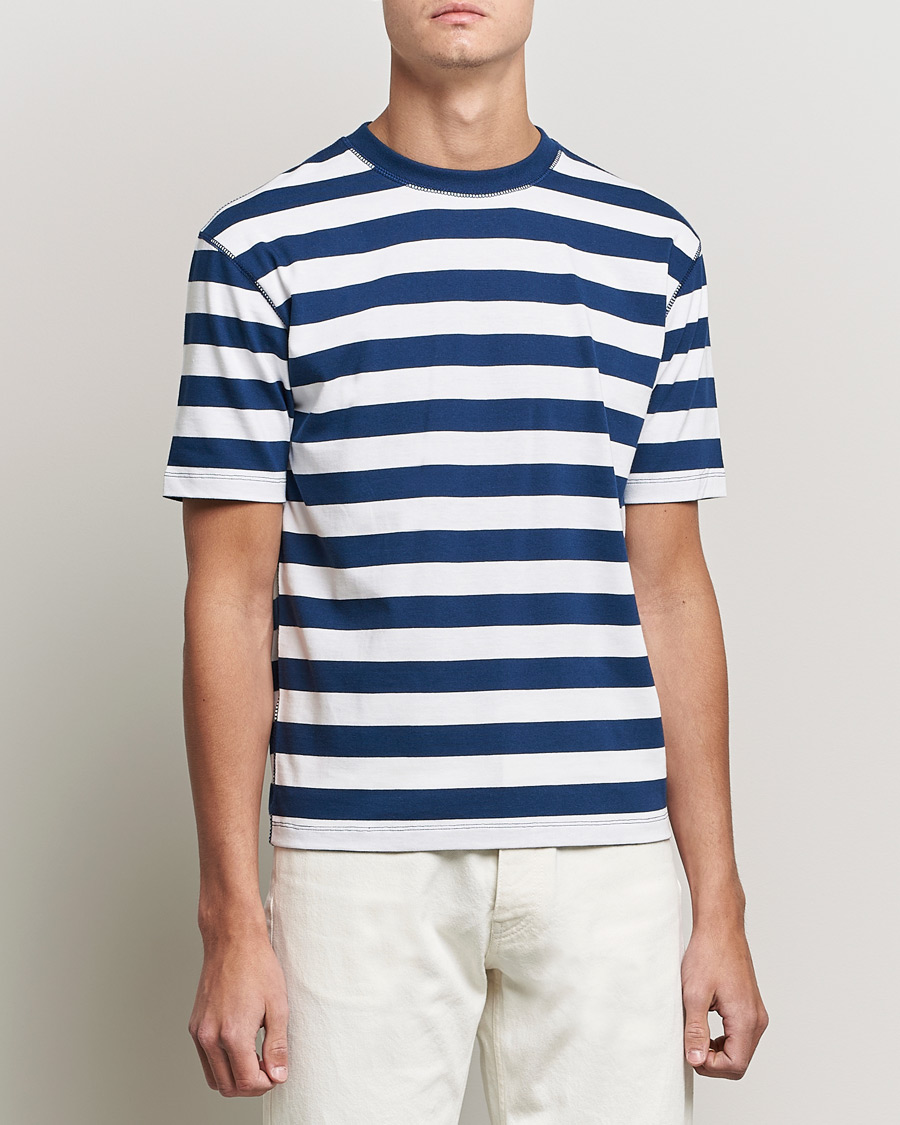 Uomini | T-shirt | Drake's | Striped Cotton Hiking Tee White/Navy