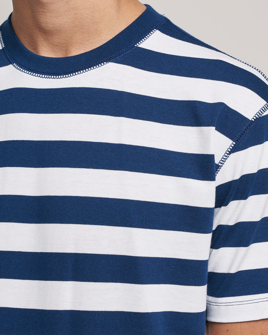 Uomini | T-shirt | Drake's | Striped Cotton Hiking Tee White/Navy