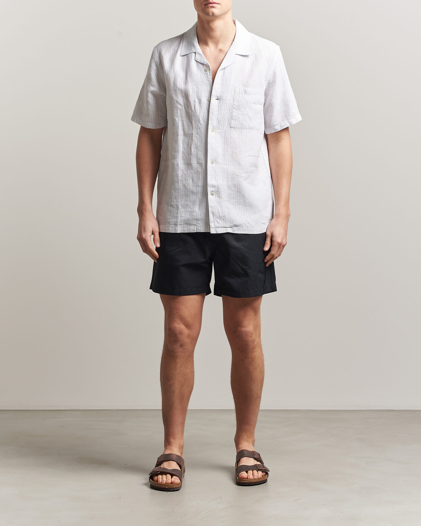 Uomini | Costumi da bagno | Colorful Standard | Classic Organic Swim Shorts Deep Black