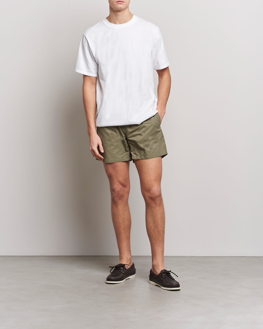 Uomini | Costumi da bagno | Colorful Standard | Classic Organic Swim Shorts Dusty Olive