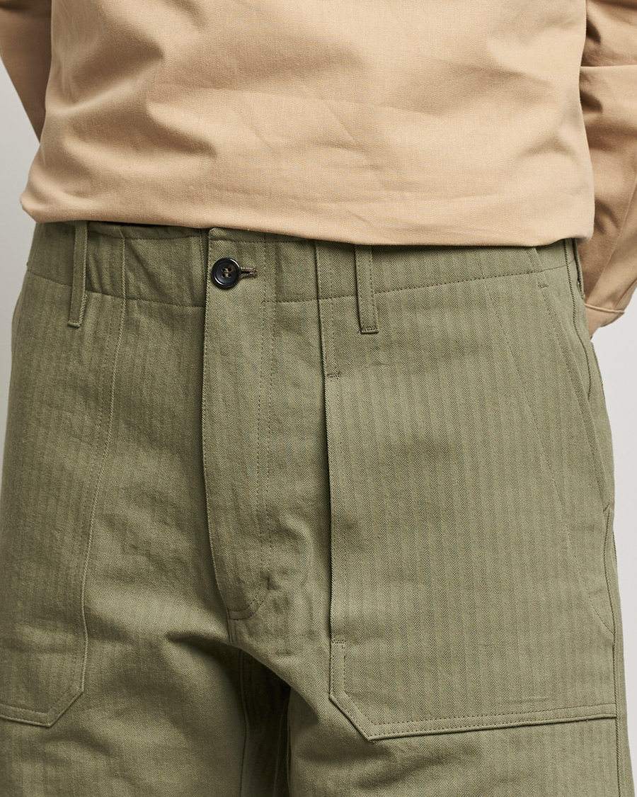 Uomini | Pantaloncini | Private White V.C. | Maker´s Cotton Herringbone Shorts Khaki