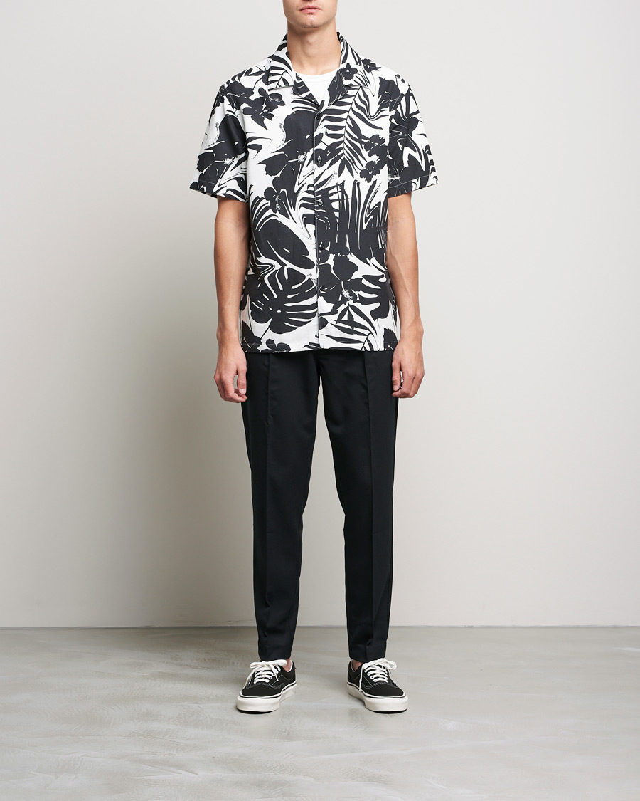 Uomini | Camicie | J.Lindeberg | Elio Hibiscus Print Short Sleeve Shirt White/Black
