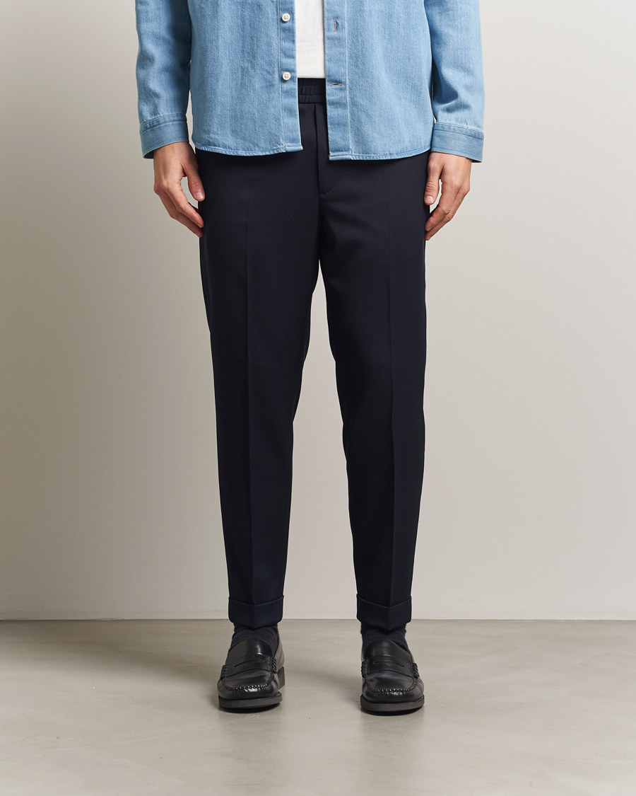 Uomini | Pantaloni | Filippa K | Terry Gabardine Cropped Turn Up Trousers Navy