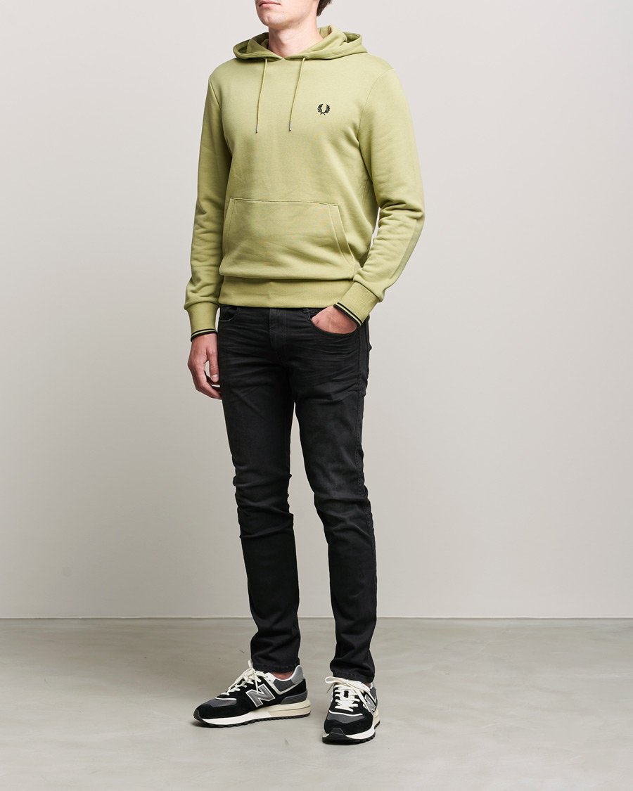 Uomini | Maglieria | Fred Perry | Tipped Hooded Sweatshirt Sage Green 