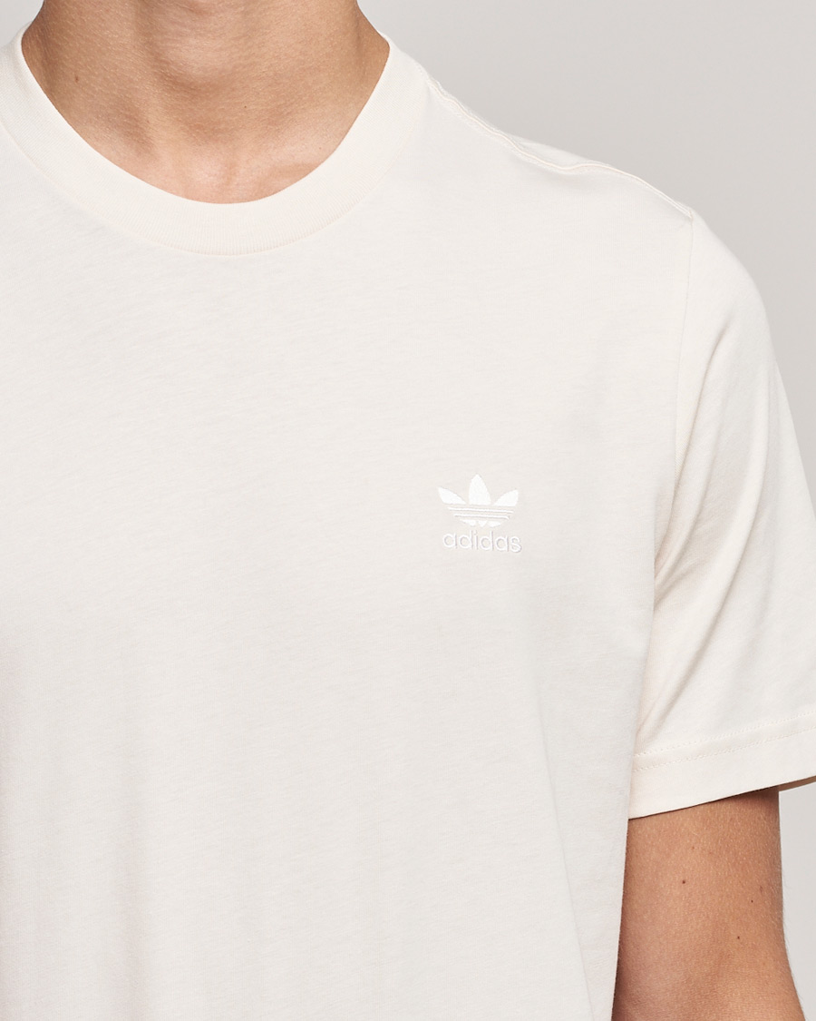 Uomini | T-shirt | adidas Originals | Essential Tee Won White