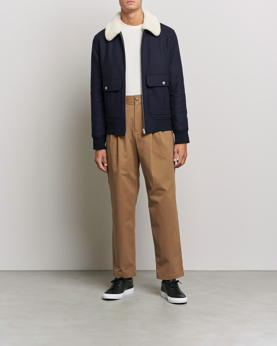 Uomini | Pantaloni | A.P.C. | Eddy Pleated Chinos Tobacco