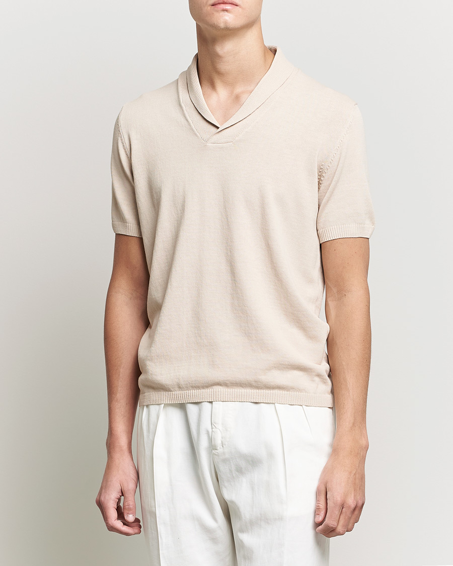 Uomini | Polo | Oscar Jacobson | Rollo GD Shawl Collar Cotton Polo Beige