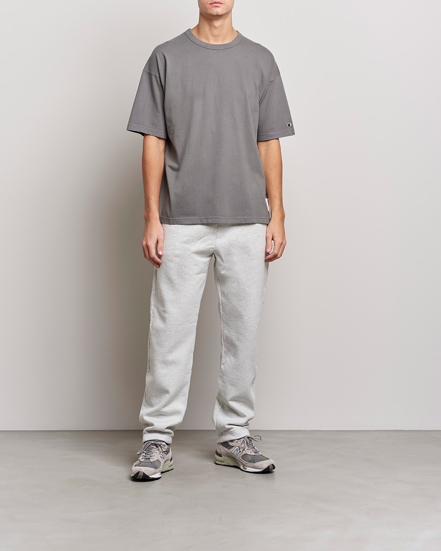 Uomini | T-shirt | Champion | Heritage Garment Dyed T-Shirt Dark Grey