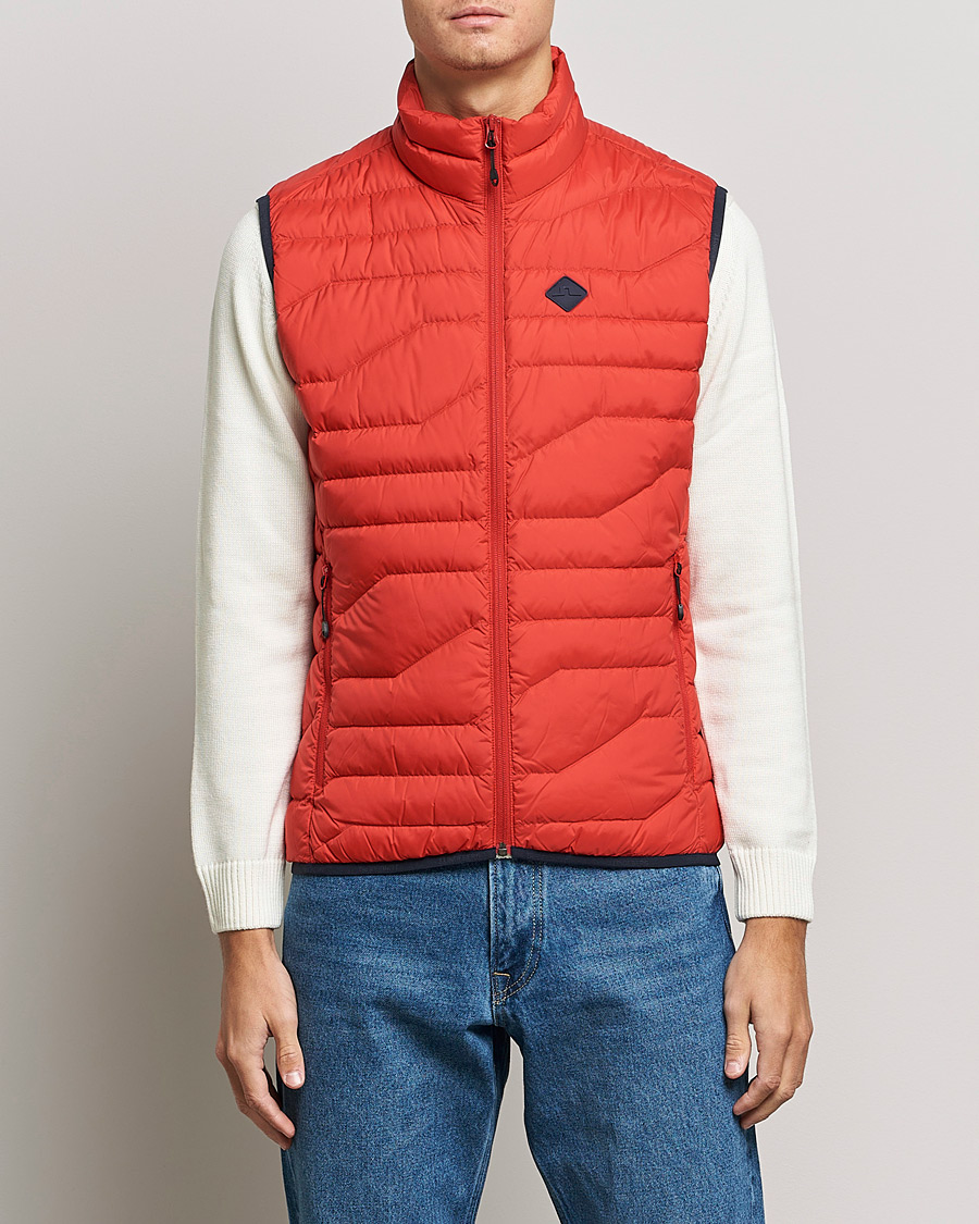 Uomini | Giacche | J.Lindeberg | Cliff Light Down Vest Barbados Cherry