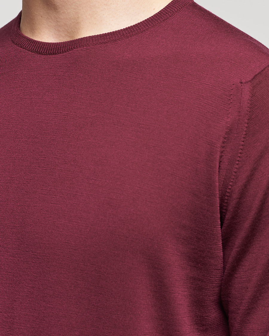 Uomini | Maglieria | John Smedley | Lundy Extra Fine Merino Crew Neck Bordeaux