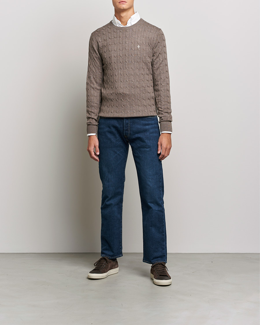Uomini | Maglieria | Morris | Merino Cable Crew Neck Light Brown