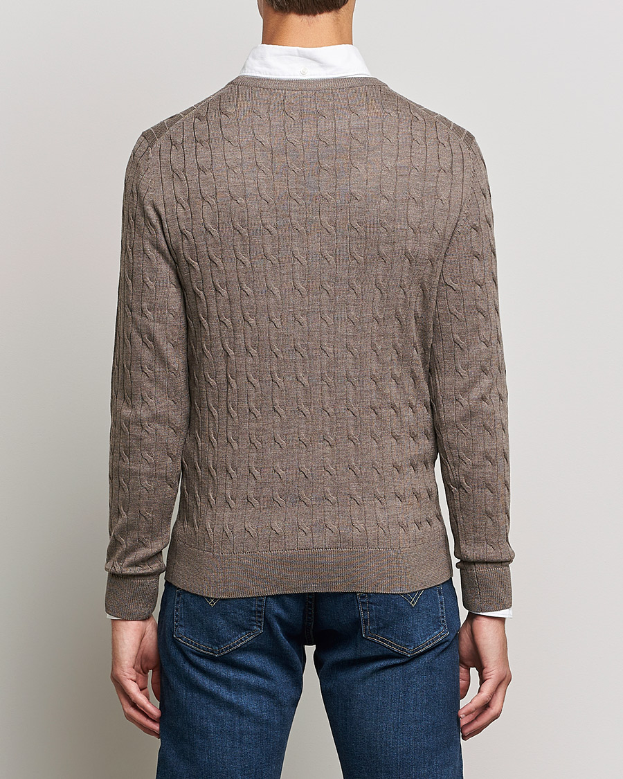 Uomini | Maglieria | Morris | Merino Cable Crew Neck Light Brown
