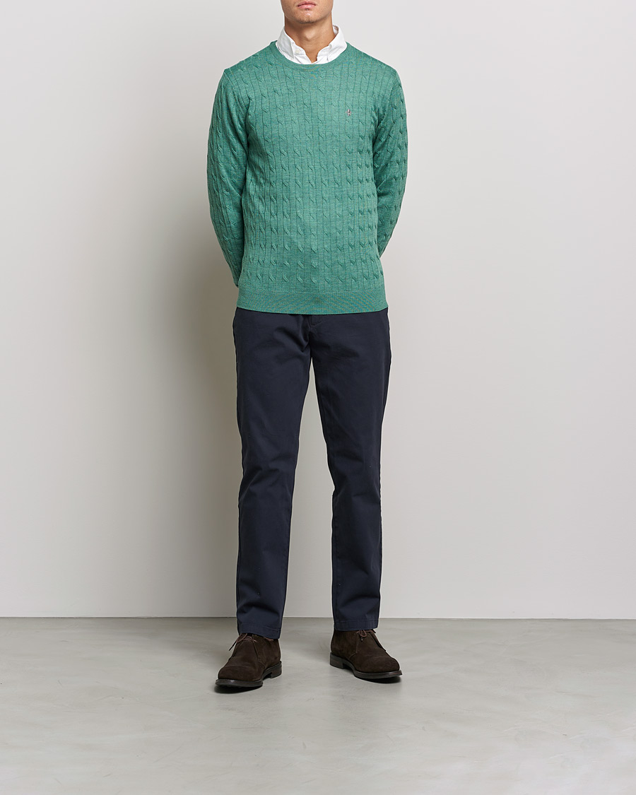 Uomini | Maglieria | Morris | Merino Cable Crew Neck Pullover Mineral Green