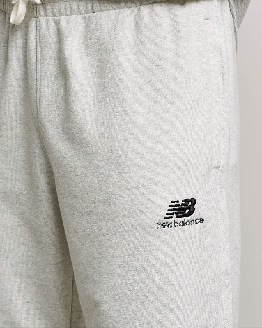 Uomini | Pantaloni | New Balance | Essentials Sweatpants Sea Salt Heather