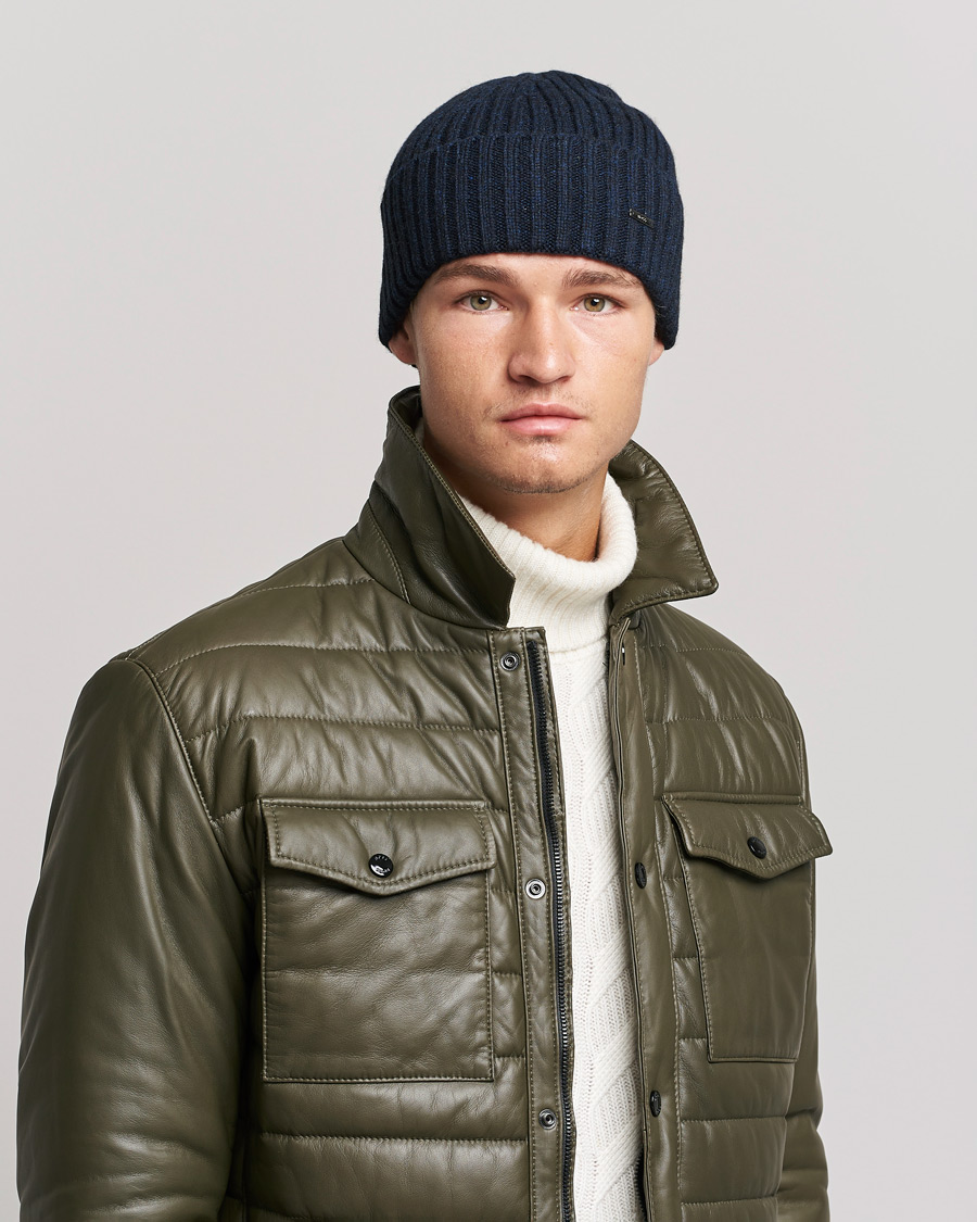 Uomini | Lino Cable Knitted Beanie Dark Blue | BOSS BLACK | Lino Cable Knitted Beanie Dark Blue