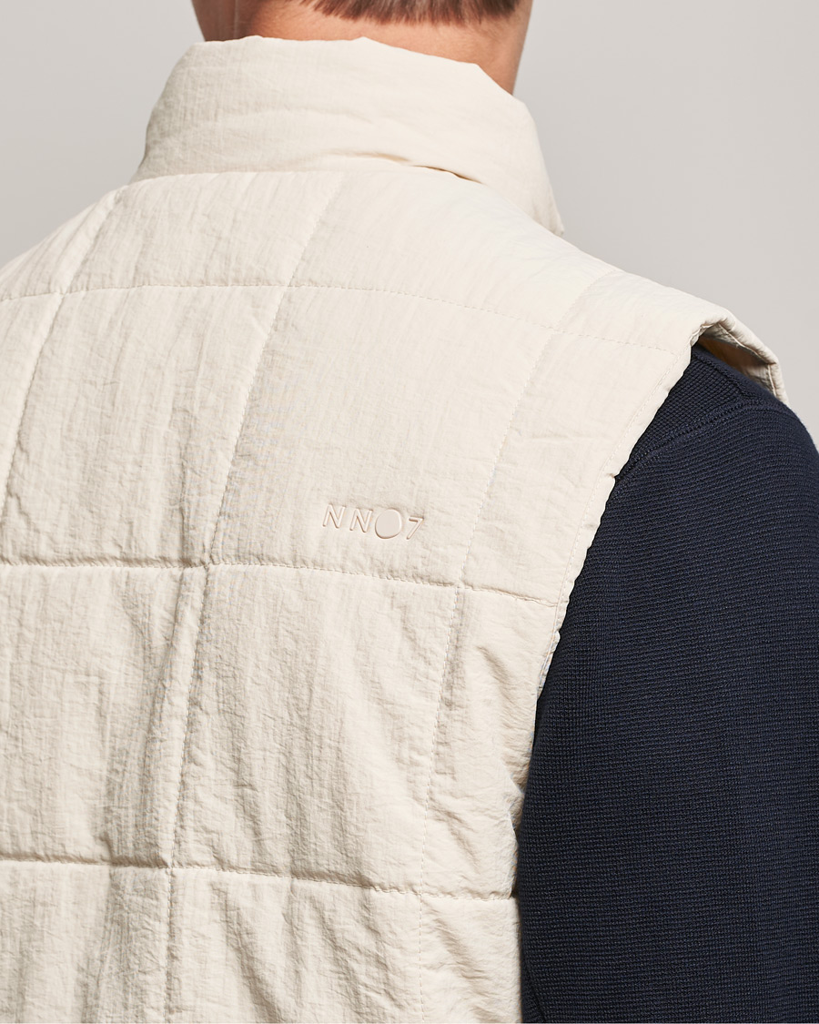 Uomini | Gilet | NN07 | Verve Primaloft Vest Ecru