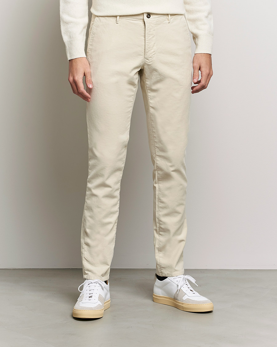 Uomini | Pantaloni | Incotex | Slim Fit Vintage Moleskine Slacks Light Beige