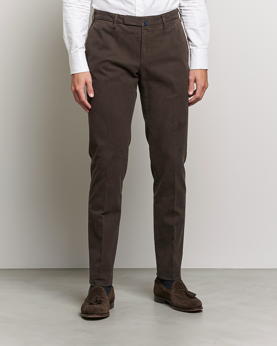 Uomini | Pantaloni | Incotex | Slim Fit Cotton Stretch Chinos Dark Brown