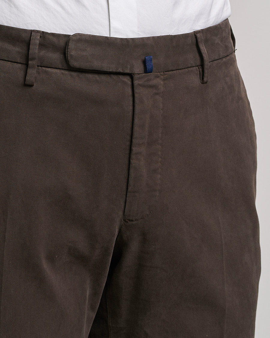 Uomini | Pantaloni | Incotex | Slim Fit Cotton Stretch Chinos Dark Brown