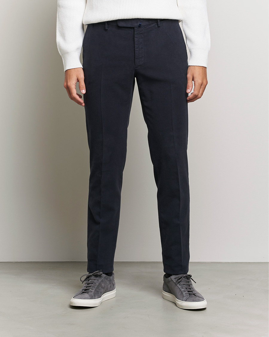 Uomini | Pantaloni | Incotex | Slim Fit Luxury Moleskine Trousers Navy