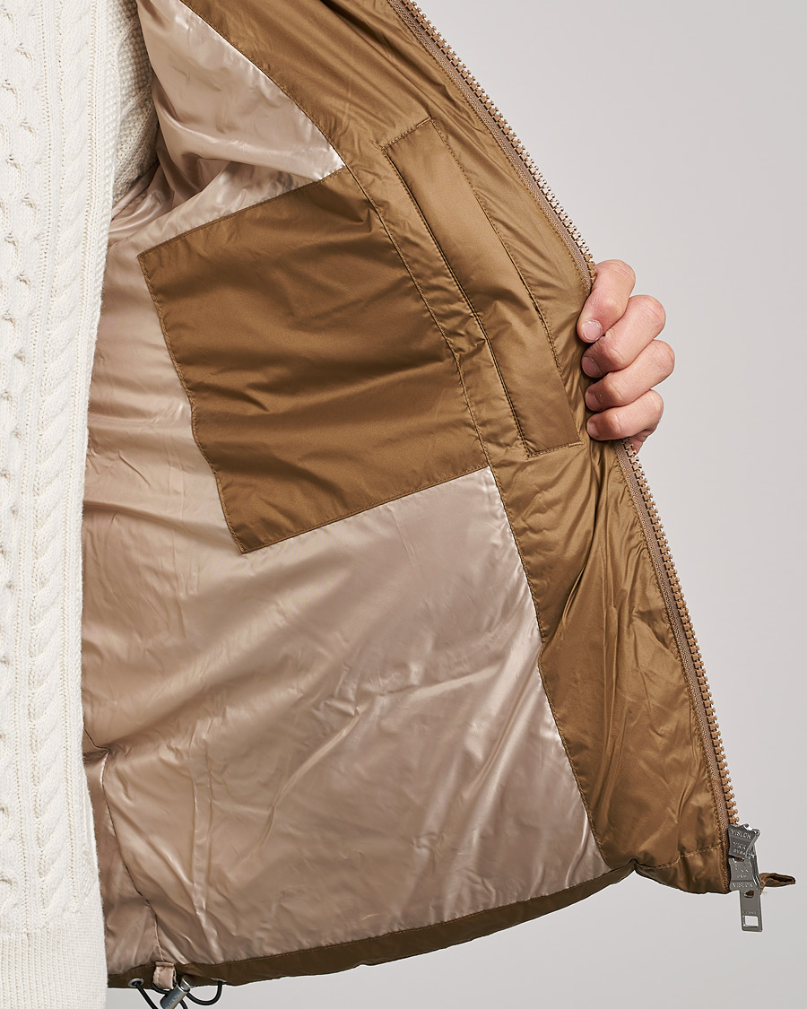 Uomini | Giacche | GANT | Shiny Puffer Hooded Jacket Toffee Beige