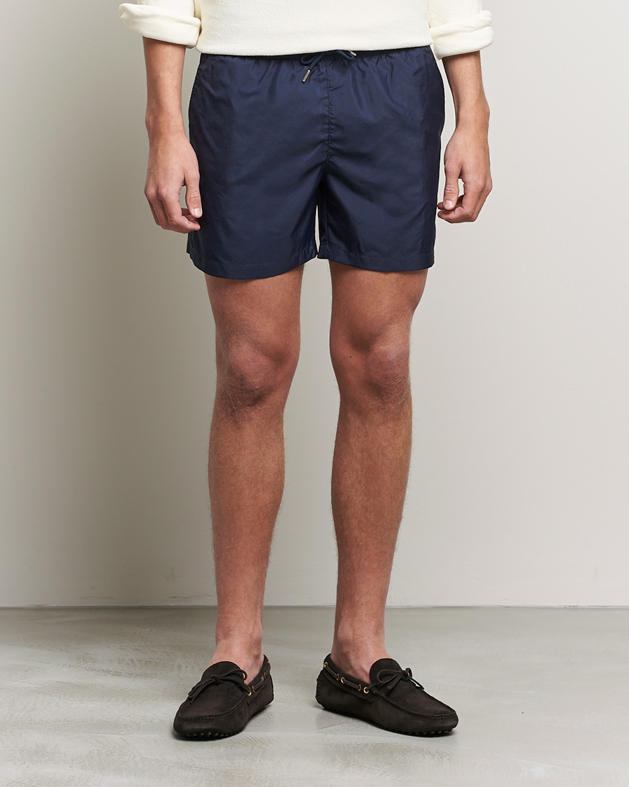 Uomini | Costumi da bagno | The Resort Co | Classic Swimshorts Navy
