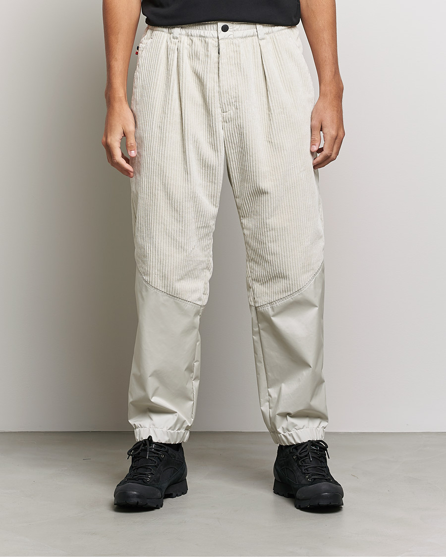 Uomini | Pantaloni | Moncler Grenoble | Stretch Corduroy Pants Off White