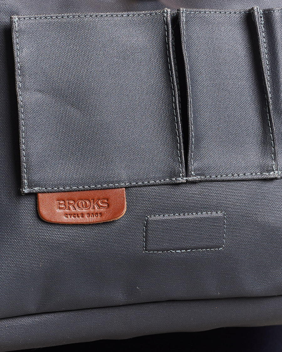 Uomini | Brooks England Barbican Cotton Canvas 13L Shoulder Bag Grey | Brooks England | Barbican Cotton Canvas 13L Shoulder Bag Grey