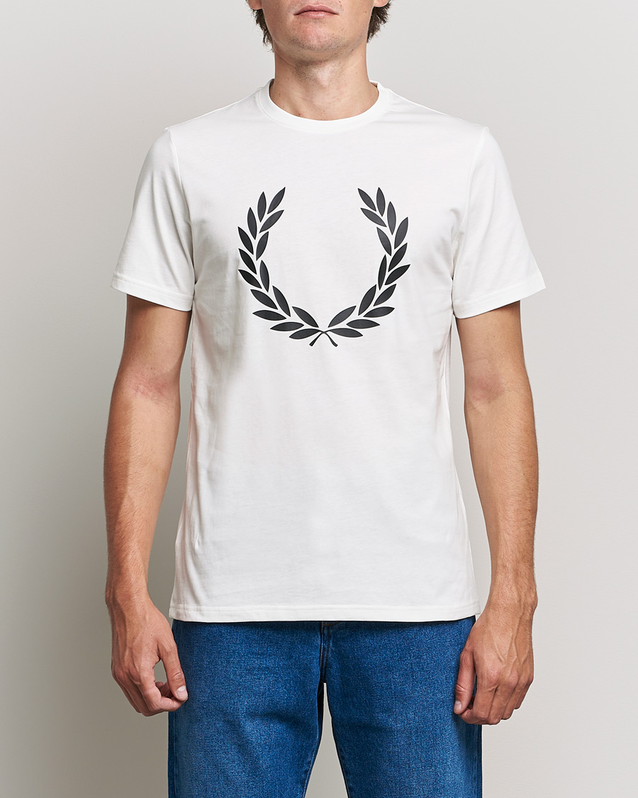 Uomini | T-shirt | Fred Perry | Laurel Wreath T-Shirt Snow White