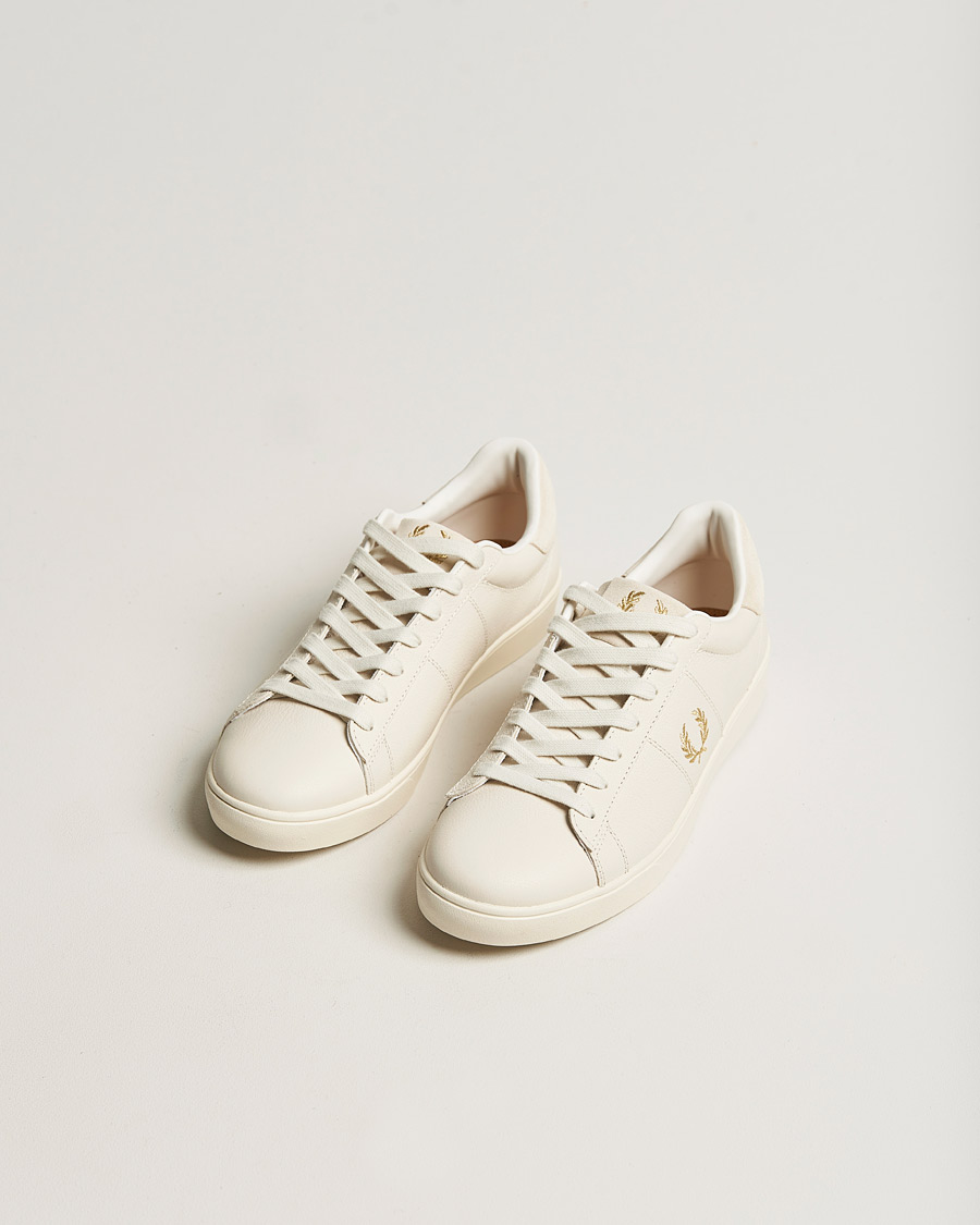 Uomini | Fred Perry Spencer Tumbled Leather Sneaker Ecru | Fred Perry | Spencer Tumbled Leather Sneaker Ecru