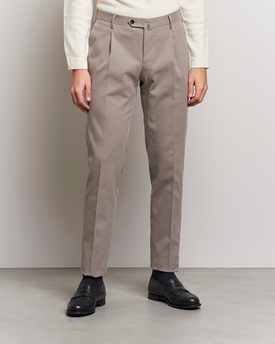 Uomini | Pantaloni | PT01 | Slim Fit Pleated Cotton/Cashmere Chinos Beige