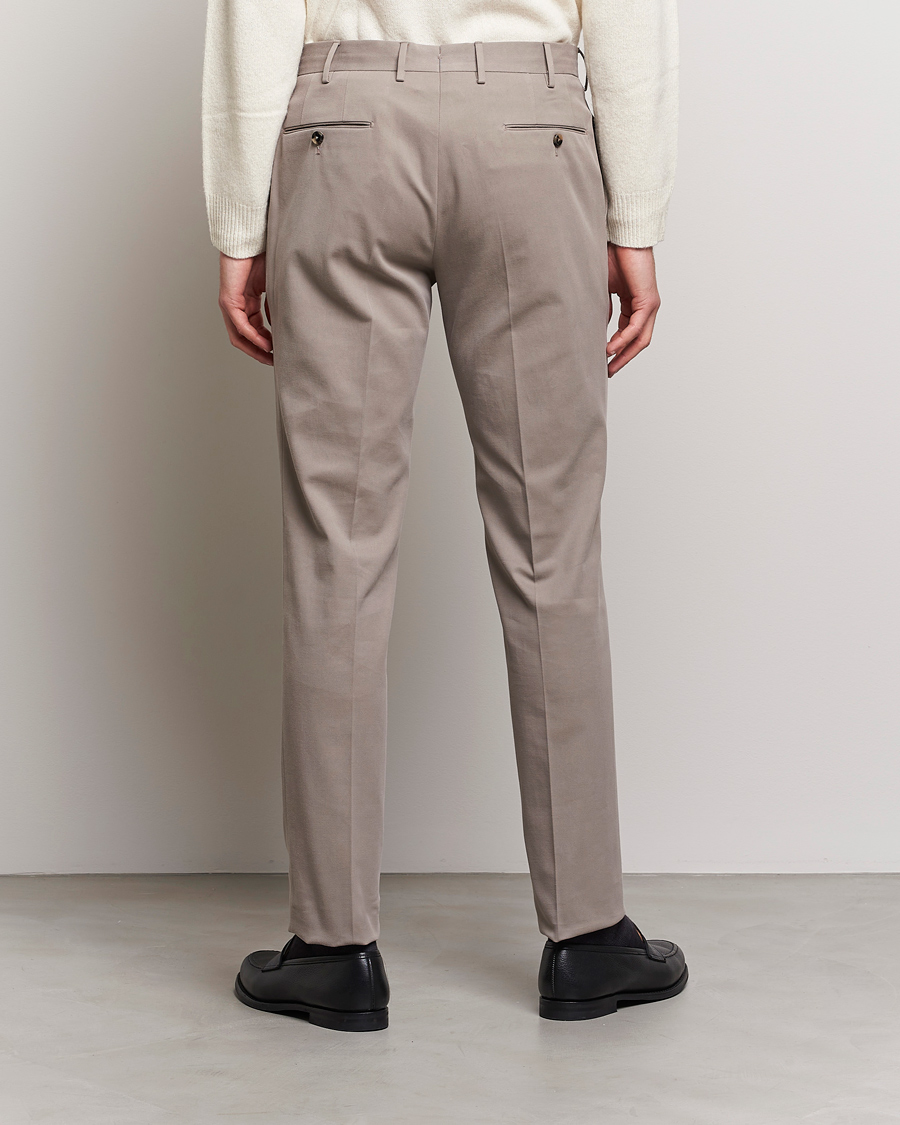 Uomini | Pantaloni | PT01 | Slim Fit Pleated Cotton/Cashmere Chinos Beige