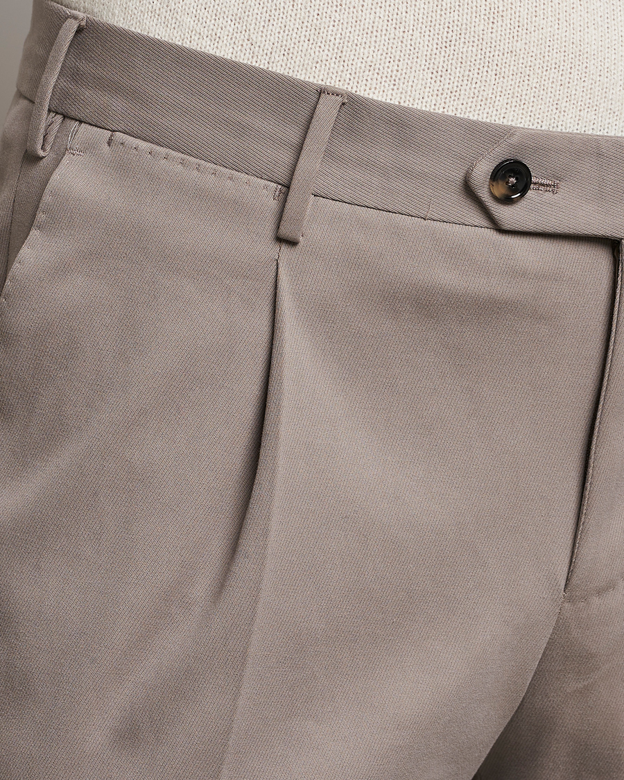 Uomini | Pantaloni | PT01 | Slim Fit Pleated Cotton/Cashmere Chinos Beige