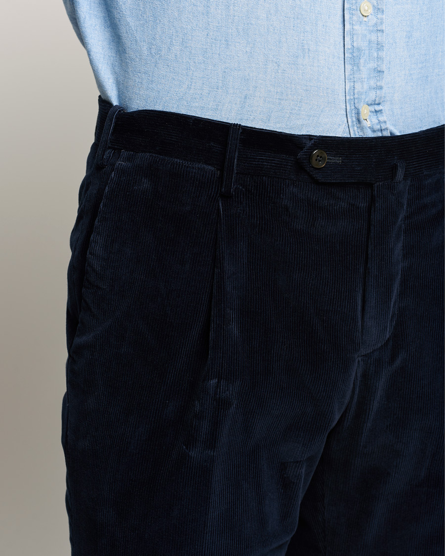 Uomini | Pantaloni | PT01 | Slim Fit Pleated Corduroy Trousers Navy