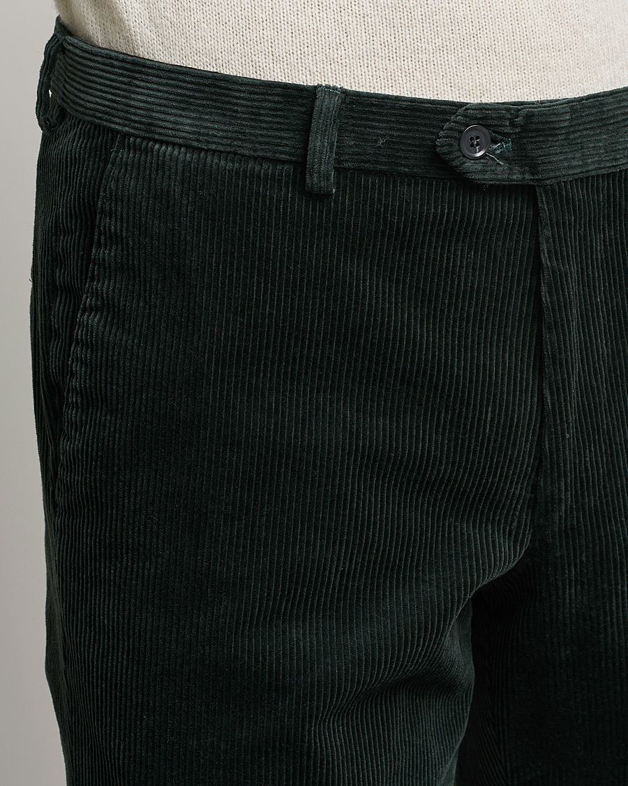 Uomini | Pantaloni | Oscar Jacobson | Denz Corduroy Trousers Bottle Green