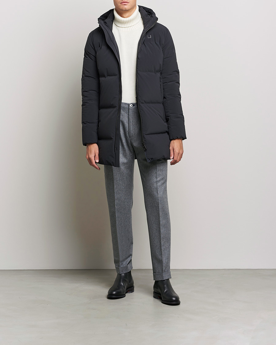Uomini | Giacche | UBR | Titan Lightweight Parka Black