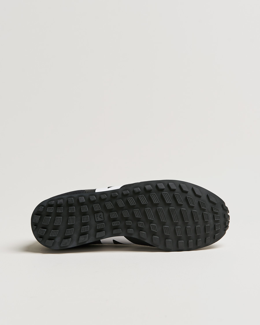 Uomini | Veja SDU Vegan Running Sneaker Black White | Veja | SDU Vegan Running Sneaker Black White