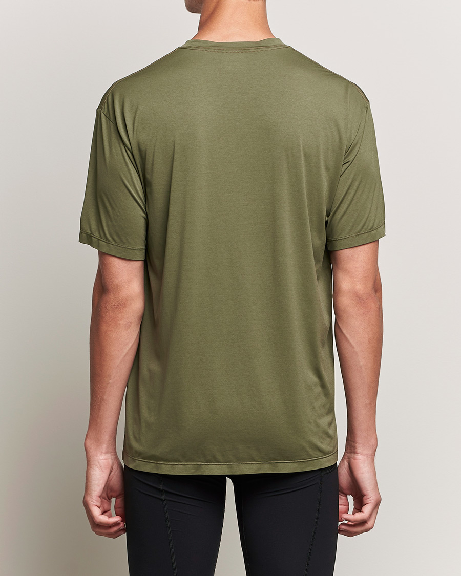 Uomini | T-shirt | Satisfy | AuraLite T-Shirt Olive