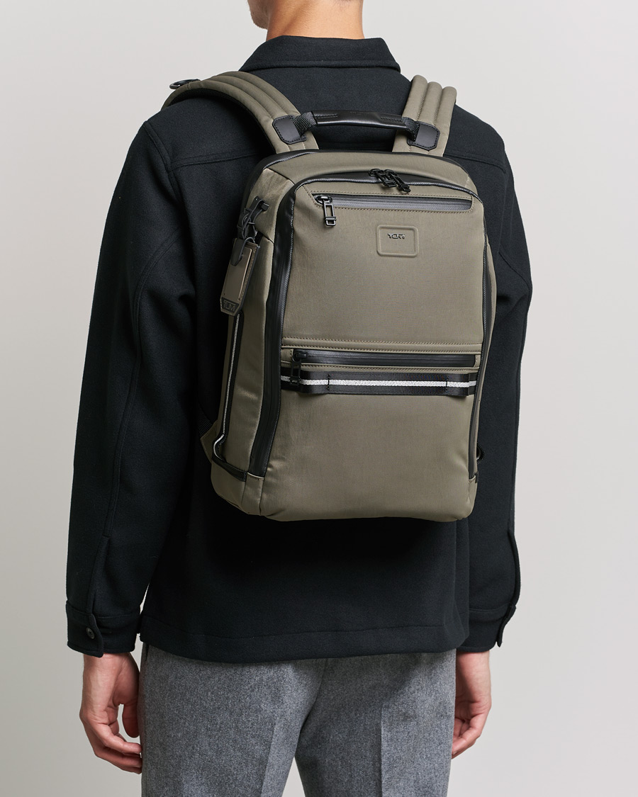 Uomini | TUMI Alpha Bravo Dynamic Backpack Sand | TUMI | Alpha Bravo Dynamic Backpack Sand