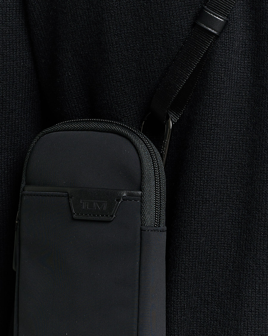 Uomini | TUMI Harrison Beech Small Crossbody Pouch Black | TUMI | Harrison Beech Small Crossbody Pouch Black
