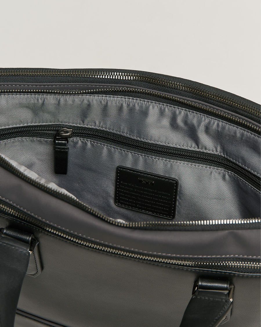 Uomini | TUMI Harrison Sycamore Slim Brief Black/Iron | TUMI | Harrison Sycamore Slim Brief Black/Iron